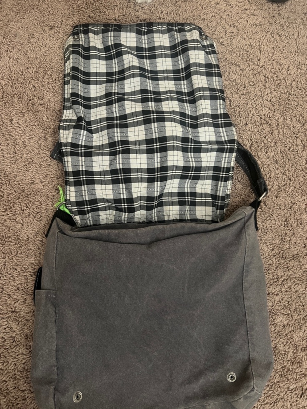 Gray Canvas Messenger Bag with Jack Skellington Graphic - Unbranded - Picture 2 of 5